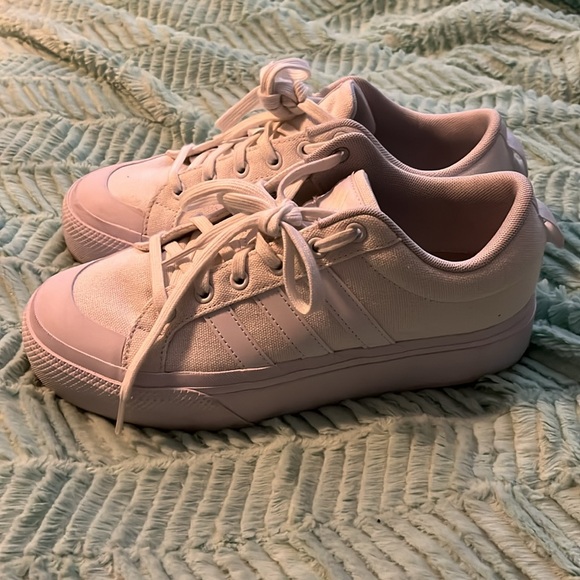 Adidas Bravada 2.0 Platform Sneaker - Picture 2 of 6